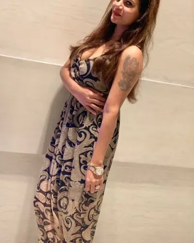 Eturnagaram Escort